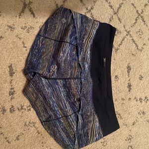 COPY - size 4 lulu shorts! so cute and barely worn